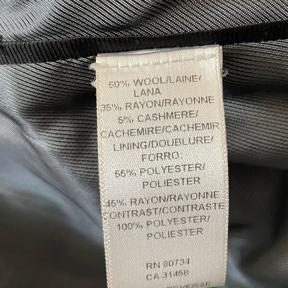 BCBG Max Azria Wool/ Poly/ Cashmere Ruffle Jacket w Button Detail; Size M/L - Picture 12 of 16